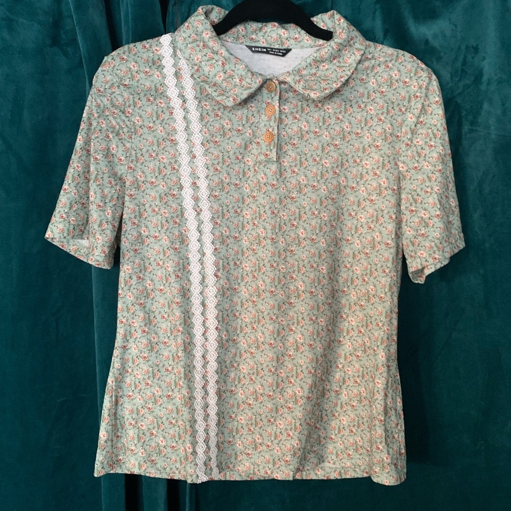 SHEIN Retro Floral Button Polo Shirt with Lace Detail
